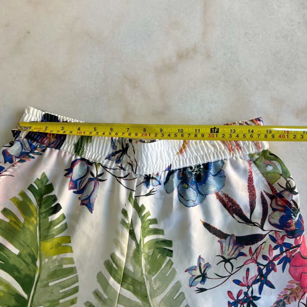 Rachel Roy Tropical Lightweight Floral Printed Flowy White Wide Leg Capri Pants - Picture 7 of 7